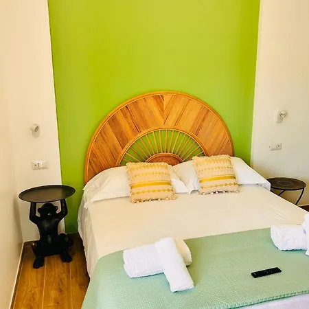 Mensos Гостьовий будинок 4*